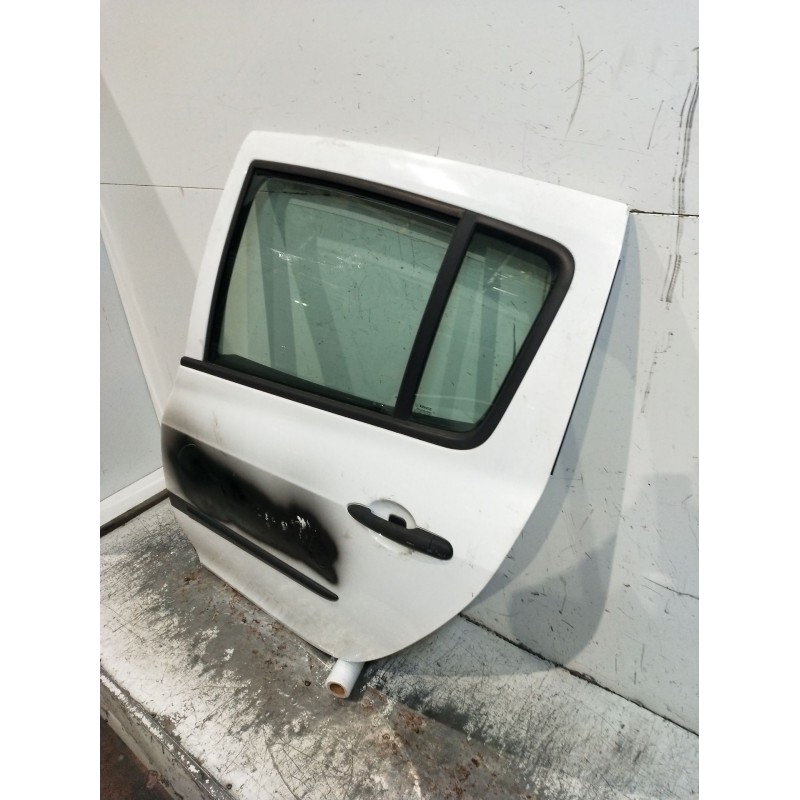 Recambio de puerta trasera izquierda para renault clio iii (br0/1, cr0/1) 1.5 dci referencia OEM IAM  5P 