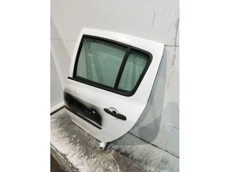 Recambio de puerta trasera izquierda para renault clio iii (br0/1, cr0/1) 1.5 dci referencia OEM IAM  5P 