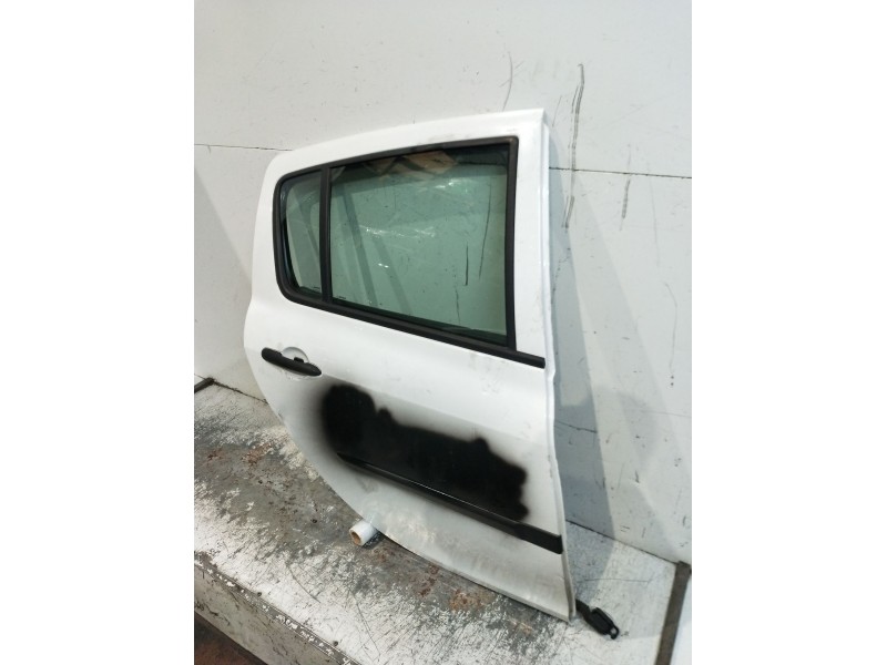 Recambio de puerta trasera derecha para renault clio iii (br0/1, cr0/1) 1.5 dci referencia OEM IAM   5P