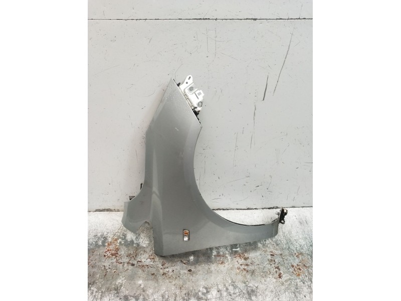 Recambio de aleta delantera derecha para opel corsa e (x15) 1.3 cdti (08, 68) referencia OEM IAM   