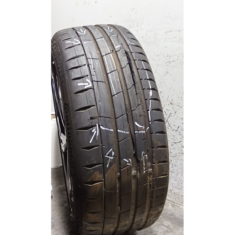 Recambio de juego llantas para audi a3 sportback (8ya, 8yf) 35 tdi referencia OEM IAM 225/40 R18 92Y  UNA EN MAL ESTADO LAS OTRA