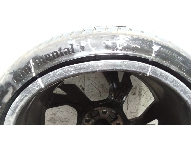 Recambio de juego llantas para audi a3 sportback (8ya, 8yf) 35 tdi referencia OEM IAM 225/40 R18 92Y  UNA EN MAL ESTADO LAS OTRA