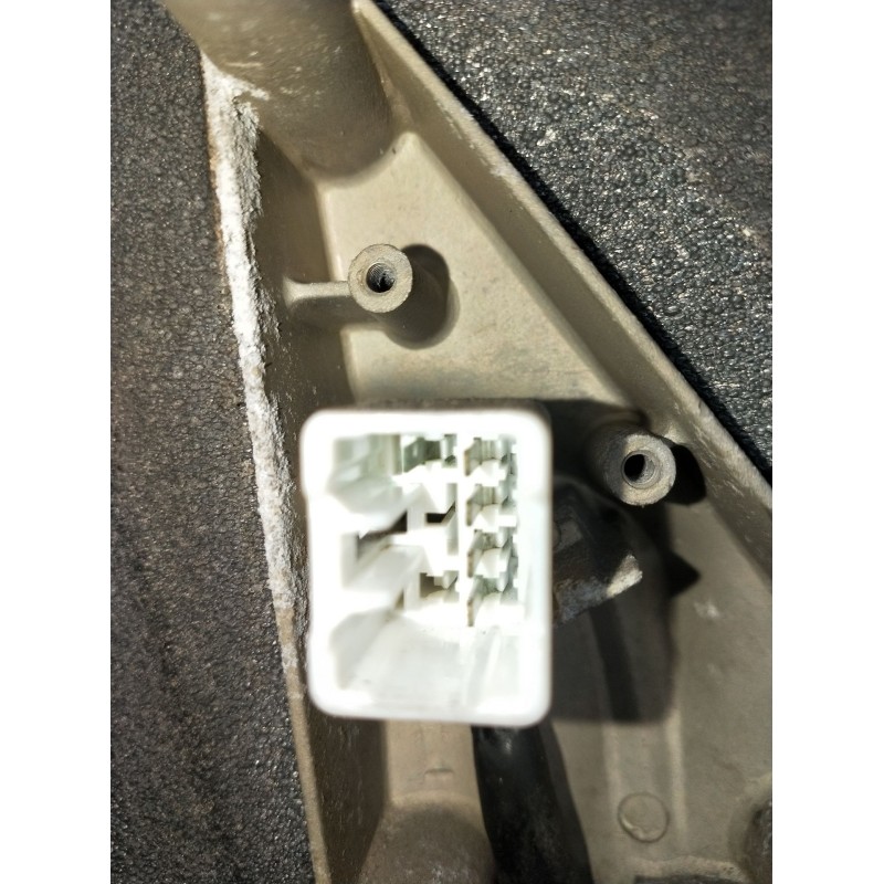 Recambio de retrovisor izquierdo para chevrolet aveo / kalos hatchback (t200) 1.4 16v referencia OEM IAM 1 CONECTOR DE 5 PINES  