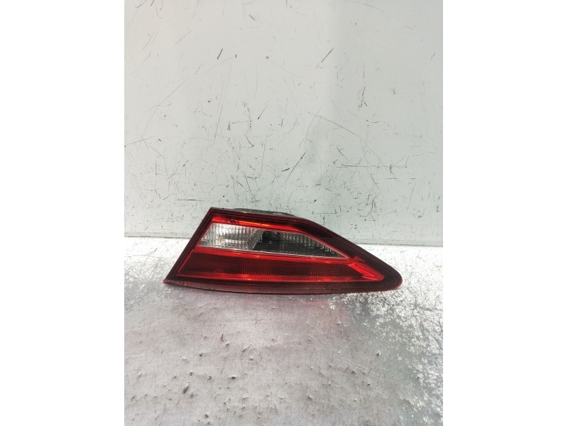 Recambio de piloto trasero derecho interior para seat leon sc (5f5) 1.4 tsi referencia OEM IAM 90042873  