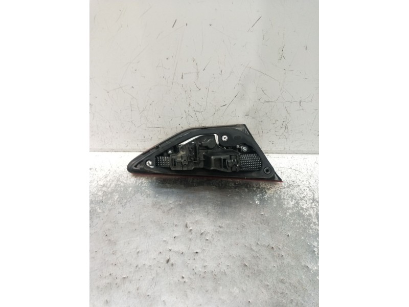 Recambio de piloto trasero derecho interior para seat leon sc (5f5) 1.4 tsi referencia OEM IAM 90042873  