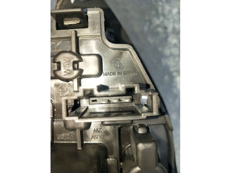 Recambio de piloto trasero derecho interior para seat leon sc (5f5) 1.4 tsi referencia OEM IAM 90042873  