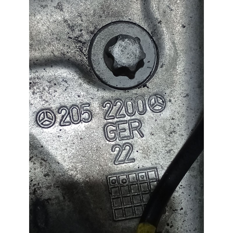 Recambio de mangueta delantera derecha para mercedes-benz clase c coupé (c205) c 220 d (205.304) referencia OEM IAM 2052200  