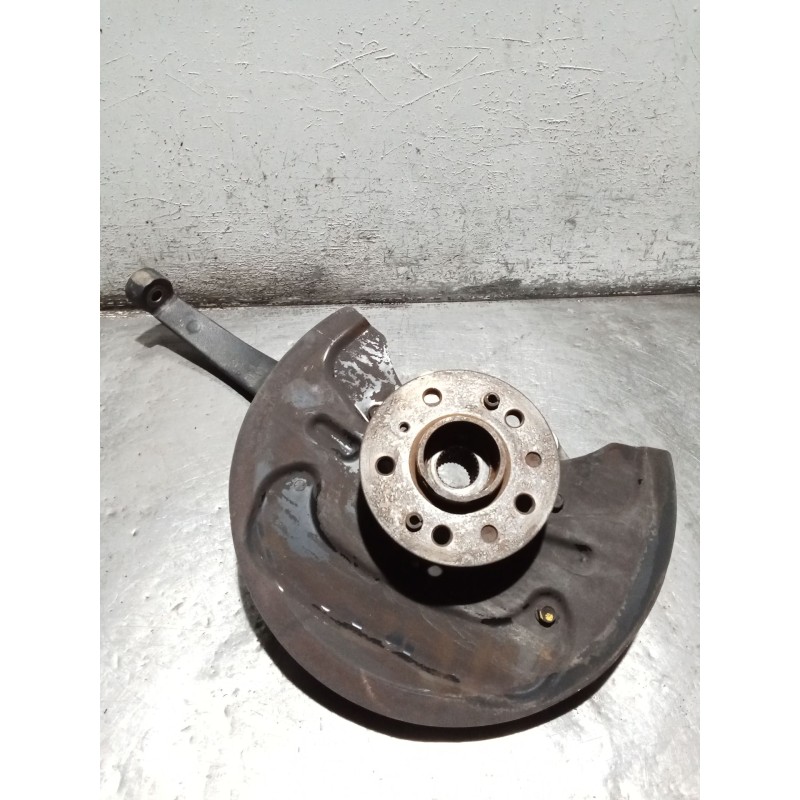 Recambio de mangueta delantera izquierda para mercedes-benz clase m (w164) ml 320 cdi 4-matic (164.122) referencia OEM IAM 02060