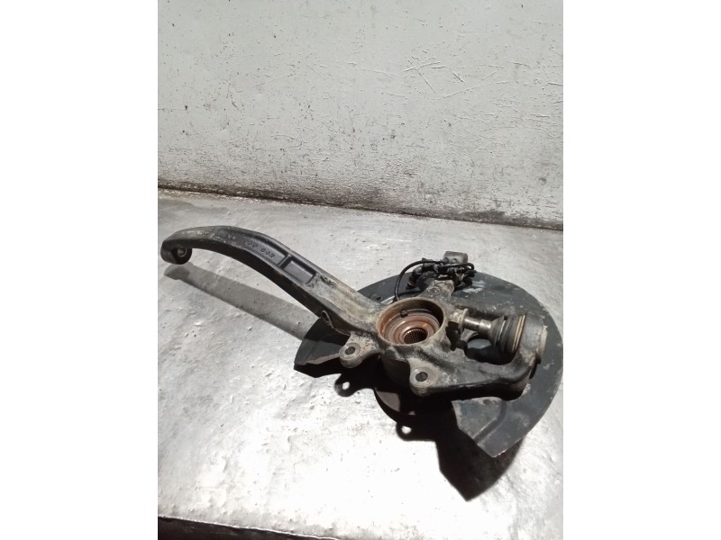 Recambio de mangueta delantera izquierda para mercedes-benz clase m (w164) ml 320 cdi 4-matic (164.122) referencia OEM IAM 02060