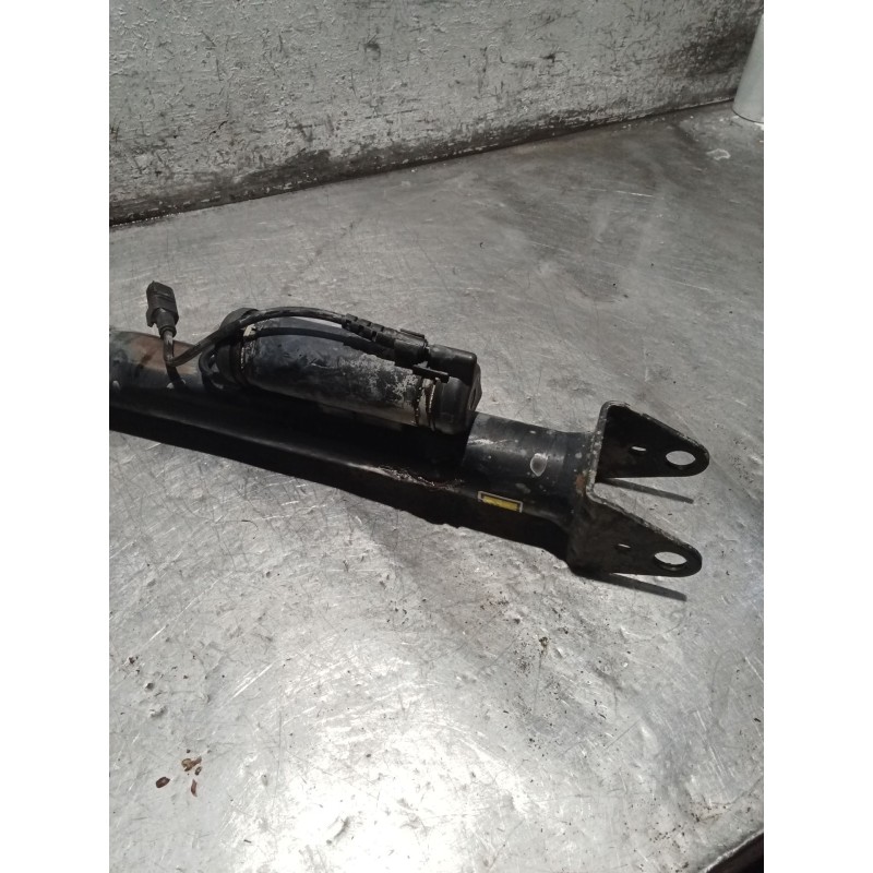 Recambio de amortiguador trasero izquierdo para mercedes-benz clase m (w164) ml 320 cdi 4-matic (164.122) referencia OEM IAM   