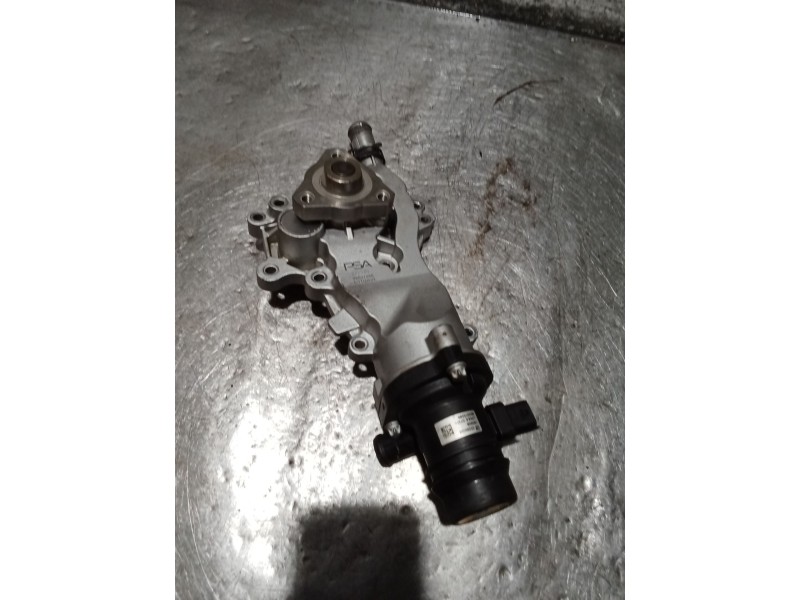 Recambio de bomba agua para opel mokka / mokka x (j13) 1.4 (_76) referencia OEM IAM 95531269  