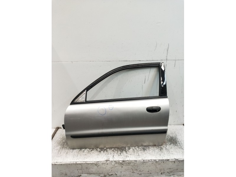 Recambio de puerta delantera izquierda para daewoo lanos (klat) 1.6 16v referencia OEM IAM VER FOTOS 5P 