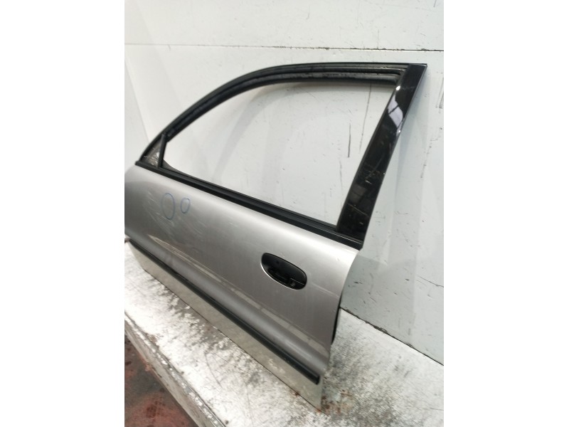 Recambio de puerta delantera izquierda para daewoo lanos (klat) 1.6 16v referencia OEM IAM VER FOTOS 5P 
