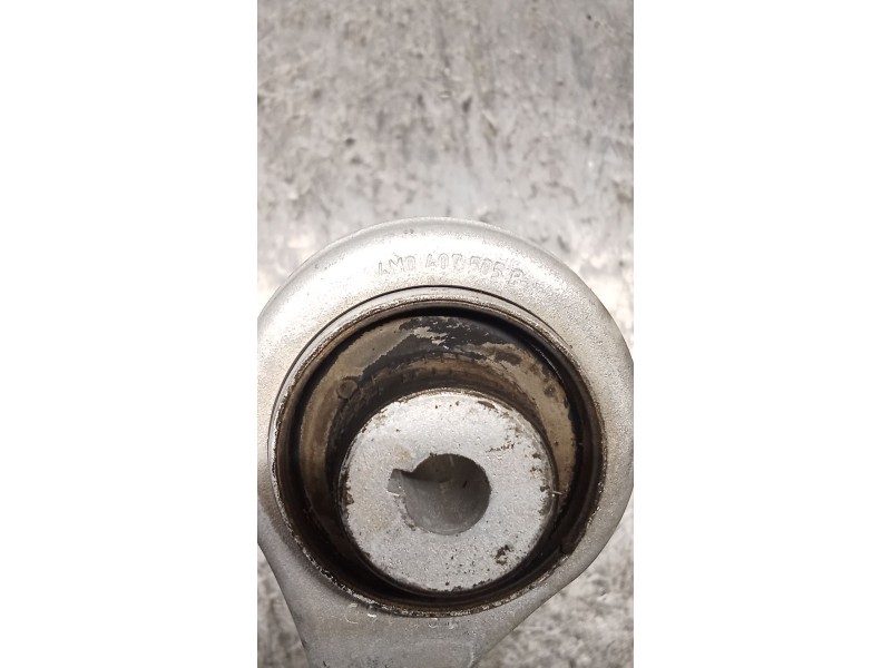 Recambio de brazo suspension superior delantero izquierdo para audi q5 (fyb, fyg) 2.0 tdi quattro referencia OEM IAM 4M0407505B 