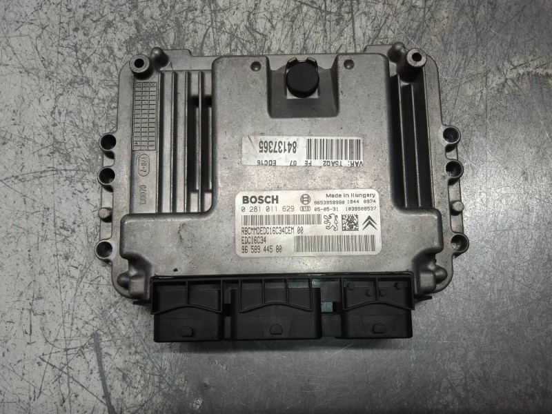 Recambio de centralita motor uce para peugeot 307 (s1) xs referencia OEM IAM 0281011629 9658944580 EDC16C34