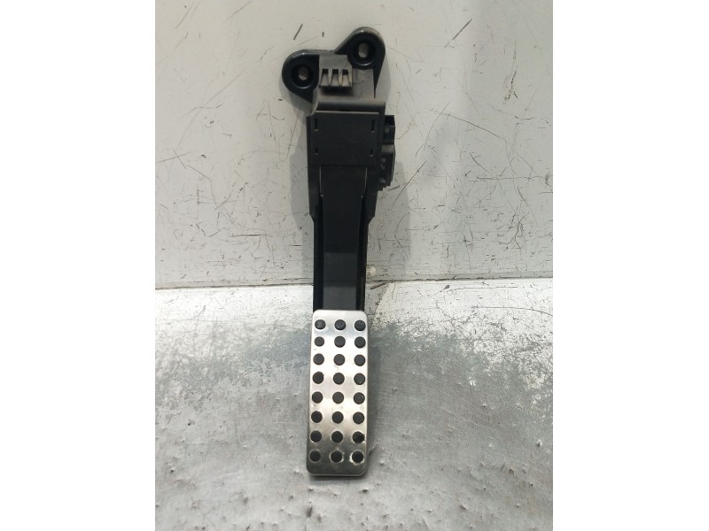 Recambio de potenciometro pedal para mercedes-benz clase m (w164) ml 320 cdi 4-matic (164.122) referencia OEM IAM A1643000104 05