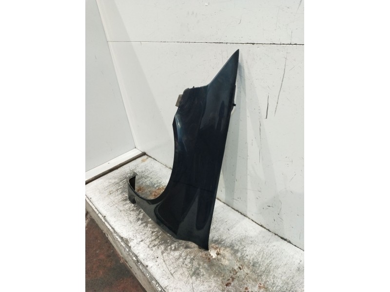 Recambio de aleta delantera izquierda para renault laguna ii (bg0/1_) 1.8 16v (bg0b, bg0c, bg0j, bg0m, bg0v) referencia OEM IAM 