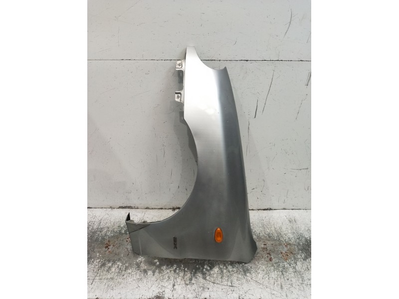 Recambio de aleta delantera izquierda para daewoo lanos (klat) 1.6 16v referencia OEM IAM   