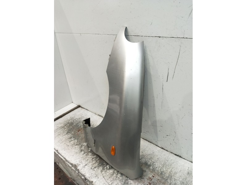 Recambio de aleta delantera izquierda para daewoo lanos (klat) 1.6 16v referencia OEM IAM   