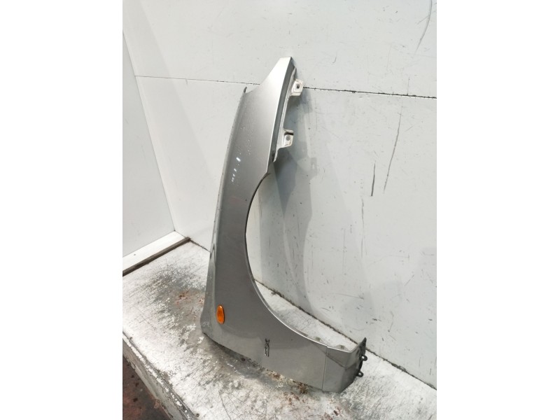 Recambio de aleta delantera derecha para daewoo lanos (klat) 1.6 16v referencia OEM IAM   