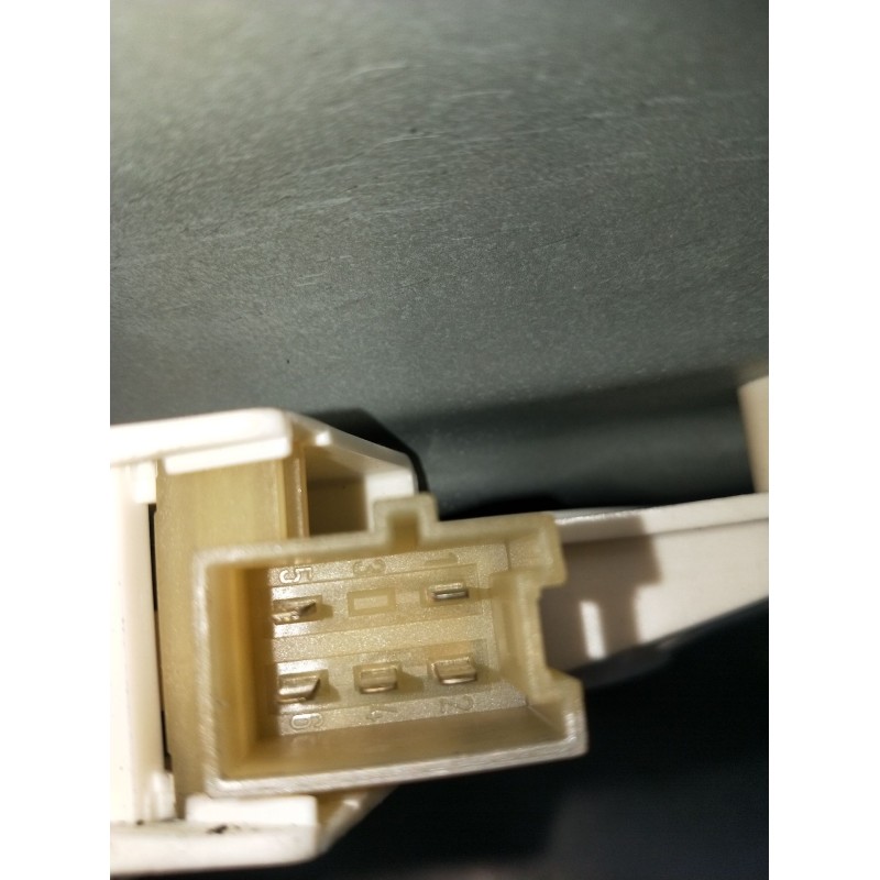 Recambio de elevalunas delantero derecho para mercedes-benz clase m (w164) ml 320 cdi 4-matic (164.122) referencia OEM IAM A2518