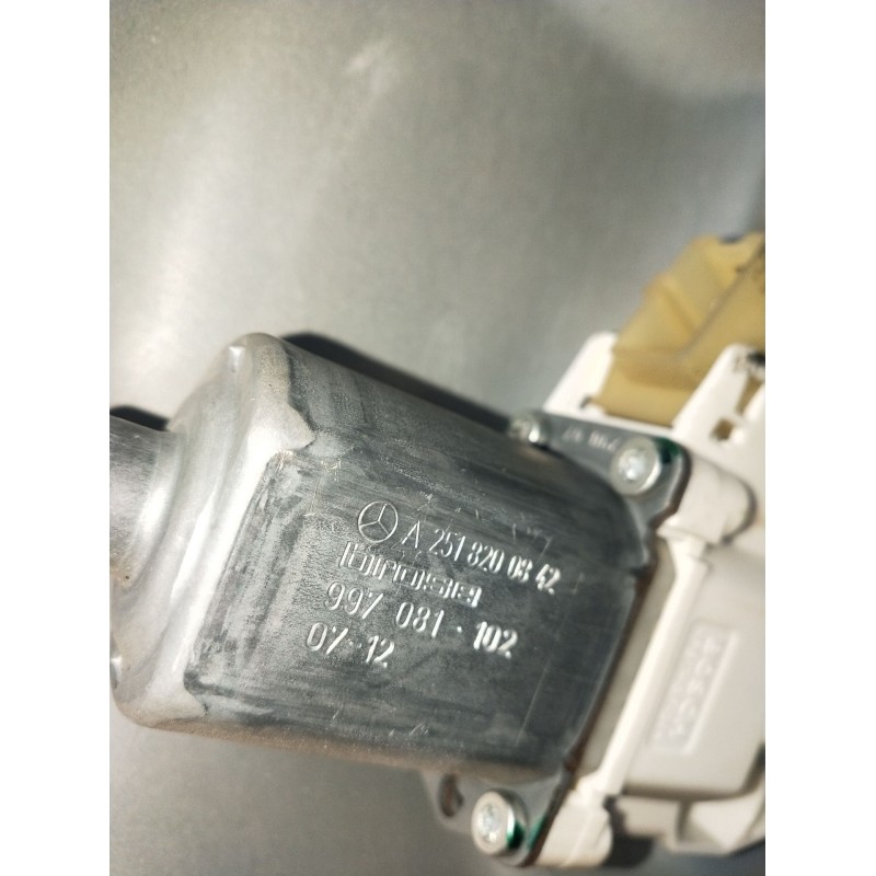 Recambio de elevalunas delantero derecho para mercedes-benz clase m (w164) ml 320 cdi 4-matic (164.122) referencia OEM IAM A2518
