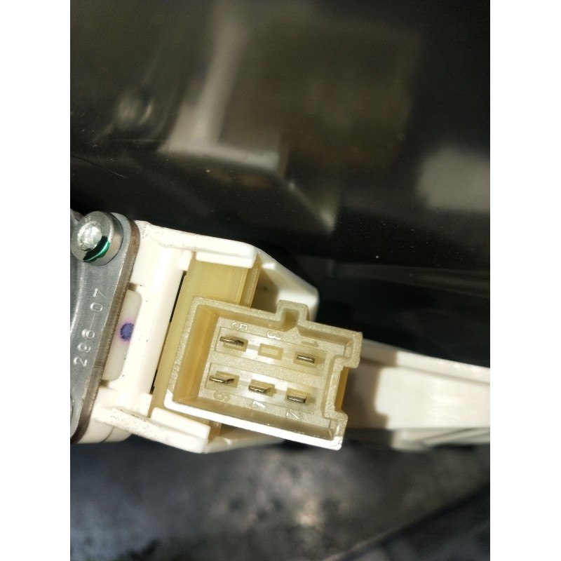 Recambio de elevalunas trasero derecho para mercedes-benz clase m (w164) ml 320 cdi 4-matic (164.122) referencia OEM IAM A251820