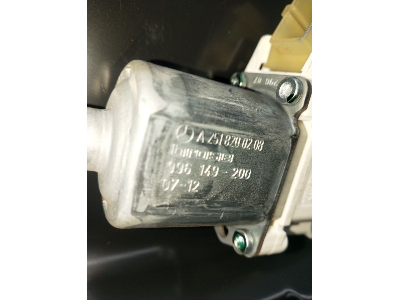Recambio de elevalunas trasero derecho para mercedes-benz clase m (w164) ml 320 cdi 4-matic (164.122) referencia OEM IAM A251820