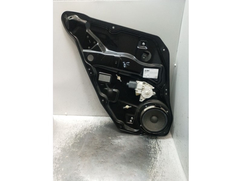Recambio de elevalunas trasero izquierdo para mercedes-benz clase m (w164) ml 320 cdi 4-matic (164.122) referencia OEM IAM A2518