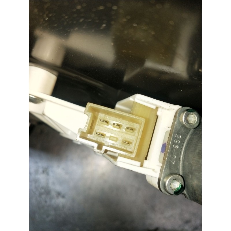 Recambio de elevalunas trasero izquierdo para mercedes-benz clase m (w164) ml 320 cdi 4-matic (164.122) referencia OEM IAM A2518