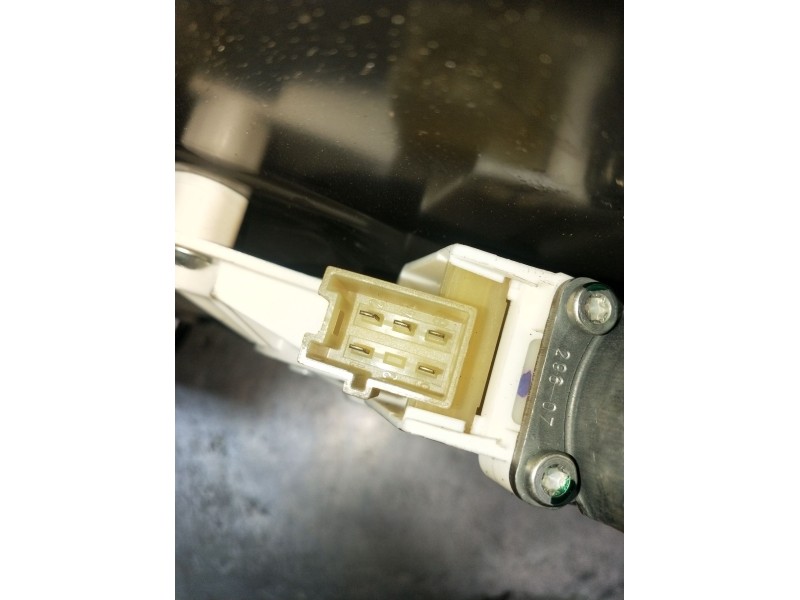 Recambio de elevalunas trasero izquierdo para mercedes-benz clase m (w164) ml 320 cdi 4-matic (164.122) referencia OEM IAM A2518