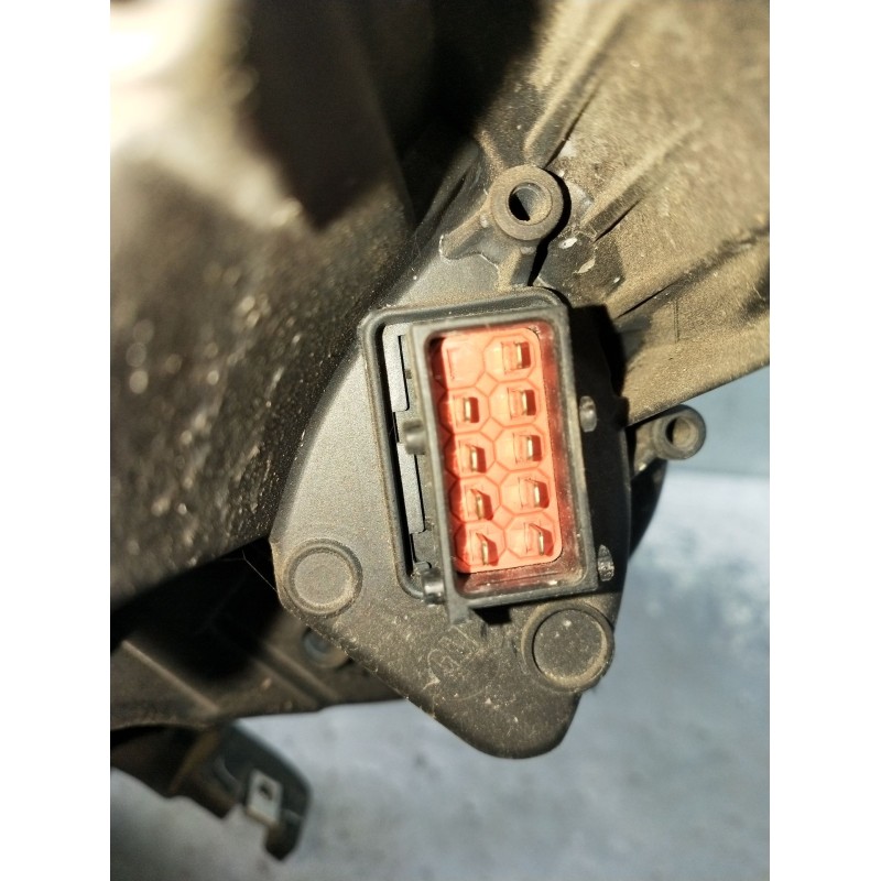 Recambio de faro derecho para opel corsa e (x15) 1.3 cdti (08, 68) referencia OEM IAM 13381336RH 1EF01183002 