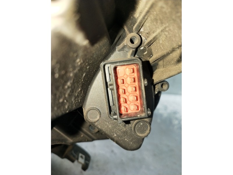 Recambio de faro derecho para opel corsa e (x15) 1.3 cdti (08, 68) referencia OEM IAM 13381336RH 1EF01183002 