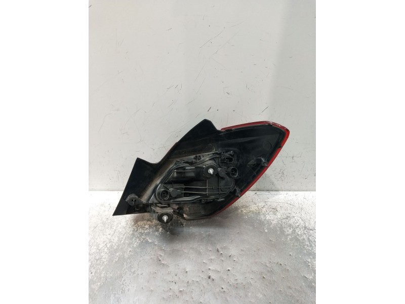 Recambio de piloto trasero izquierdo para opel corsa e (x15) 1.3 cdti (08, 68) referencia OEM IAM 39012621 460034366 