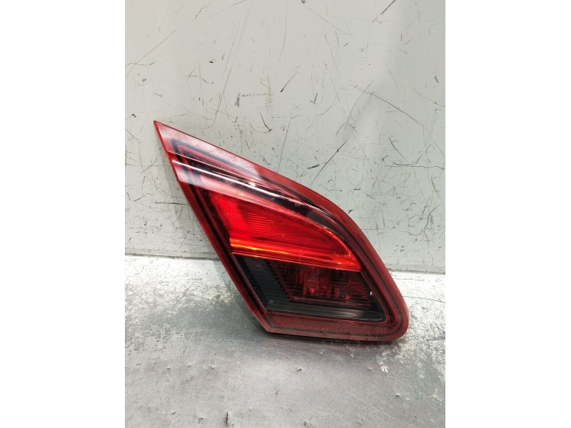 Recambio de piloto trasero izquierdo interior para opel corsa e (x15) 1.3 cdti (08, 68) referencia OEM IAM 39012623 460034366 