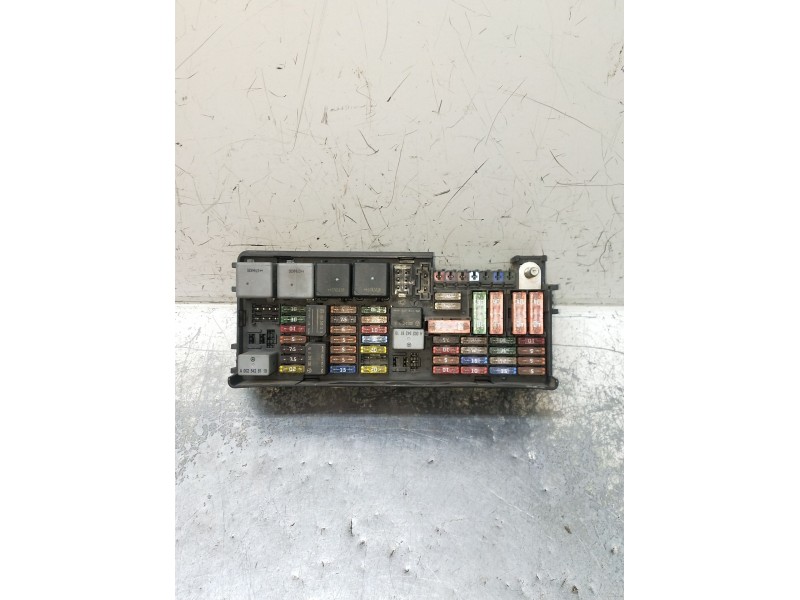 Recambio de caja reles / fusibles para mercedes-benz clase m (w164) ml 320 cdi 4-matic (164.122) referencia OEM IAM A1645403072 
