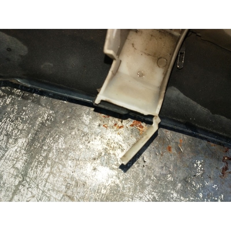 Recambio de paragolpes trasero para renault laguna ii (bg0/1_) 1.8 16v (bg0b, bg0c, bg0j, bg0m, bg0v) referencia OEM IAM   VER F