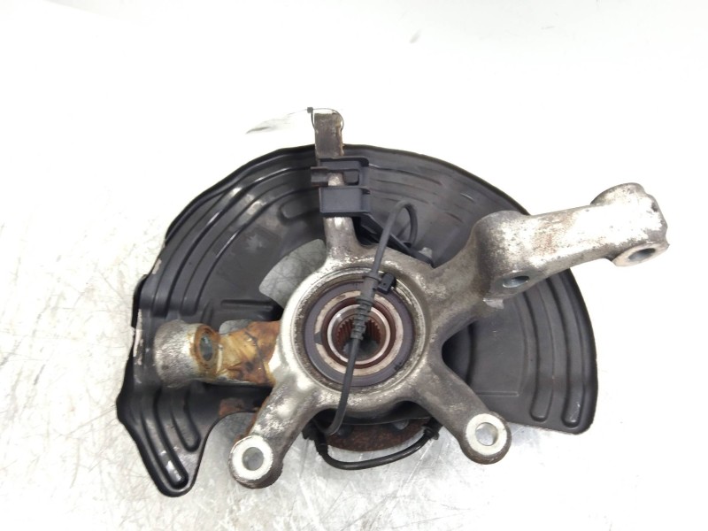 Recambio de mangueta delantera izquierda para mercedes clase cla (w117) shooting brake cla 220 d (117.903) referencia OEM IAM   