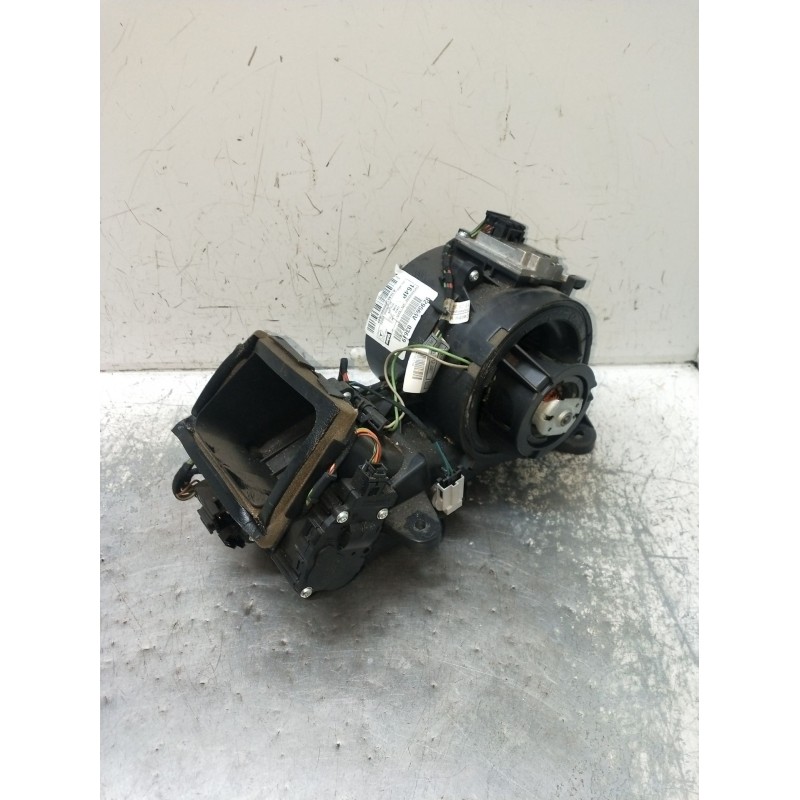 Recambio de ventilador calefaccion para mercedes-benz clase m (w164) ml 320 cdi 4-matic (164.122) referencia OEM IAM 982611B005 