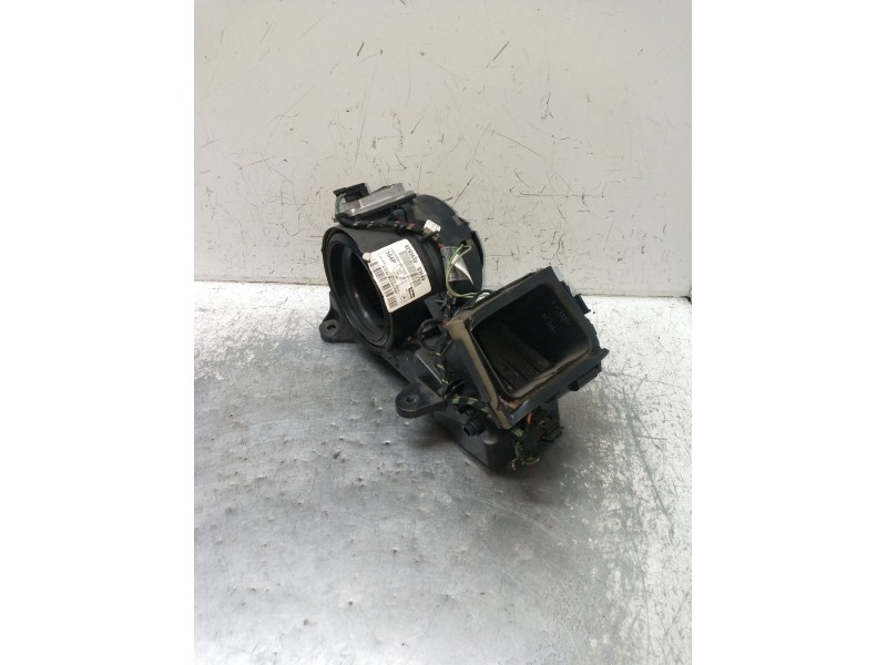 Recambio de ventilador calefaccion para mercedes-benz clase m (w164) ml 320 cdi 4-matic (164.122) referencia OEM IAM 982611B005 