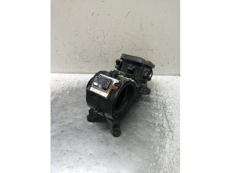 Recambio de ventilador calefaccion para mercedes-benz clase m (w164) ml 320 cdi 4-matic (164.122) referencia OEM IAM 982611B005 