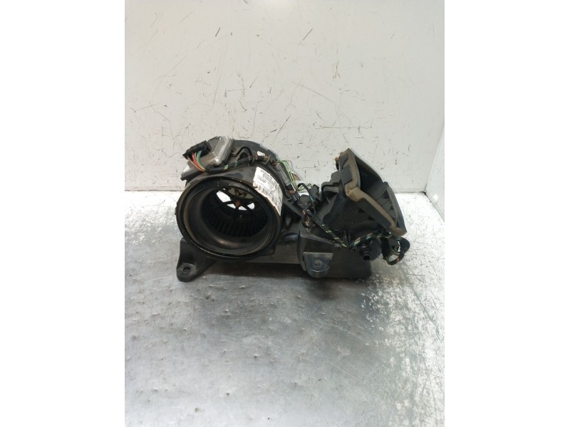 Recambio de ventilador calefaccion para mercedes-benz clase m (w164) ml 320 cdi 4-matic (164.122) referencia OEM IAM 982611B005 