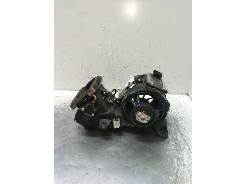 Recambio de ventilador calefaccion para mercedes-benz clase m (w164) ml 320 cdi 4-matic (164.122) referencia OEM IAM 982611B005 