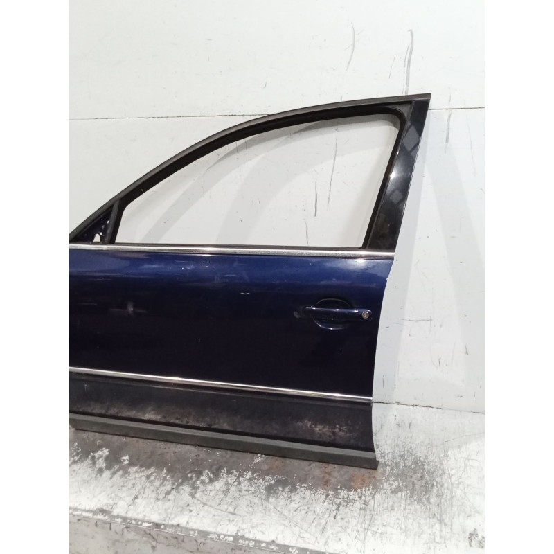Recambio de puerta delantera izquierda para volkswagen passat b5.5 (3b3) 1.9 tdi referencia OEM IAM   4P