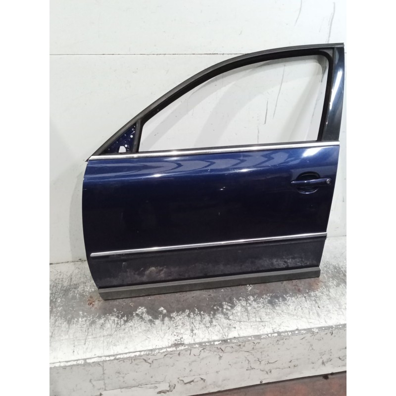 Recambio de puerta delantera izquierda para volkswagen passat b5.5 (3b3) 1.9 tdi referencia OEM IAM   4P