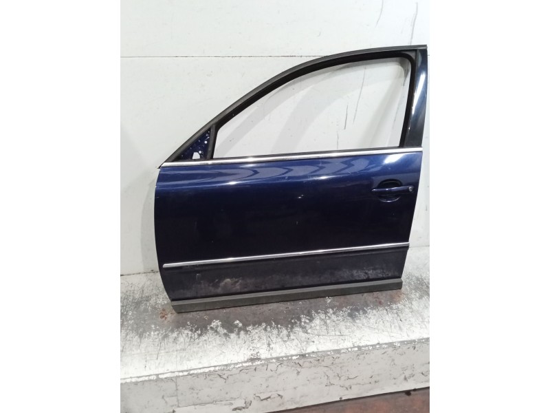 Recambio de puerta delantera izquierda para volkswagen passat b5.5 (3b3) 1.9 tdi referencia OEM IAM   4P
