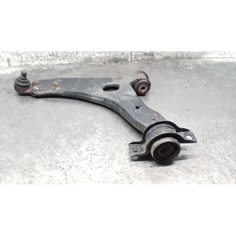Recambio de brazo suspension inferior delantero izquierdo para ford focus i (daw, dbw) 1.8 tdci referencia OEM IAM 2M5130423051B