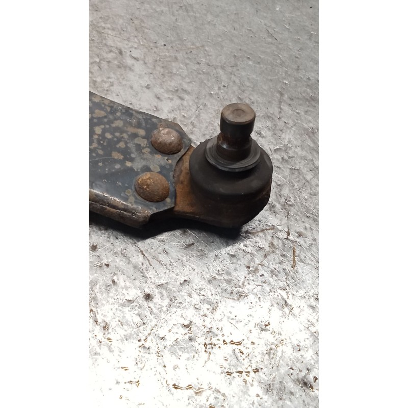 Recambio de brazo suspension inferior delantero izquierdo para ford focus i (daw, dbw) 1.8 tdci referencia OEM IAM 2M5130423051B