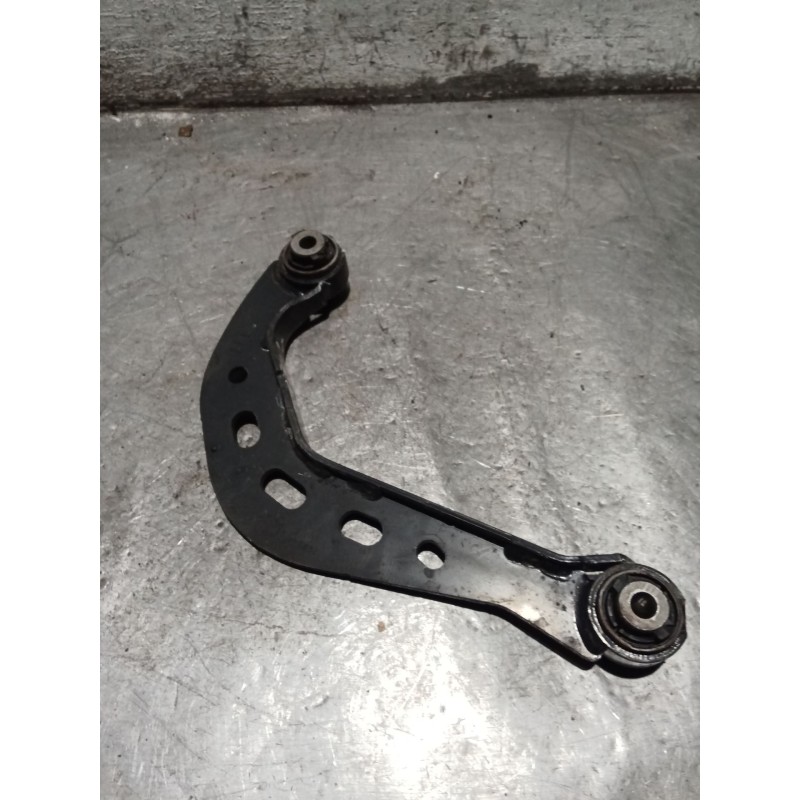 Recambio de brazo suspension inferior trasero izquierdo para mazda 3 (bm, bn) 2.2 d referencia OEM IAM   