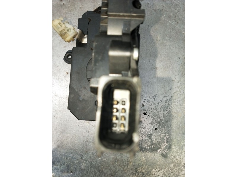 Recambio de motor cierre centralizado delantero izquierdo para opel corsa e (x15) 1.3 cdti (08, 68) referencia OEM IAM 13431841 